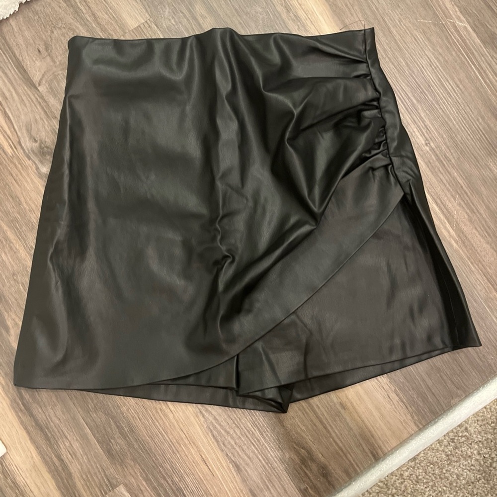 Zara Black Mini Skirt